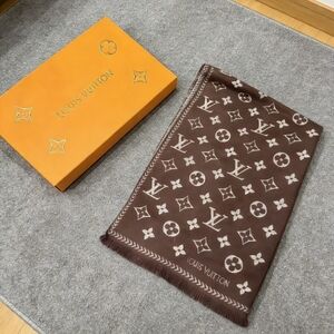 Louis Vuitton Monogram Classic Shawl